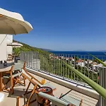 Vista Divina - Semi Detached By Irundo