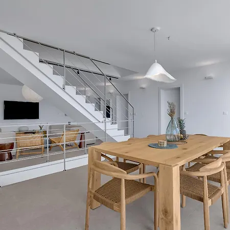 Vista Divina - Semi Detached By Irundo Apartman *
