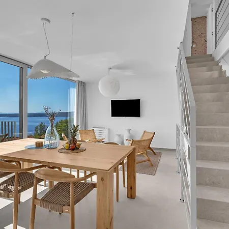 Vista Divina - Semi Detached By Irundo Apartman *