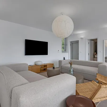 Vista Divina - Semi Detached By Irundo Apartman *