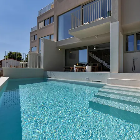 Vista Divina - Semi Detached By Irundo *