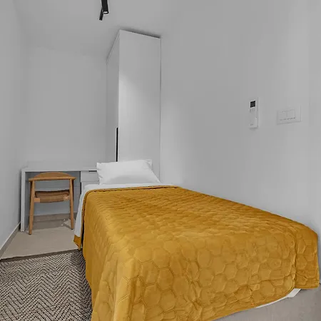 Vista Divina - Semi Detached By Irundo